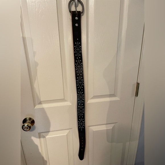 Studded Leather Belt with Hammered Metal Buckle Small-Medium - Picture 4 of 6